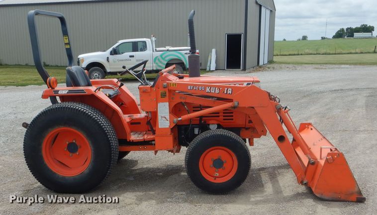 image for item HM9649 Kubota L2550D  MFWD tractor