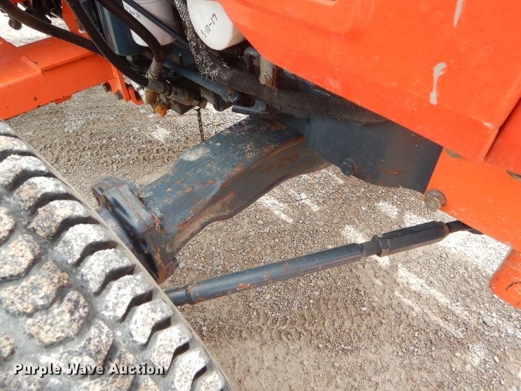 image for item HM9649 Kubota L2550D  MFWD tractor