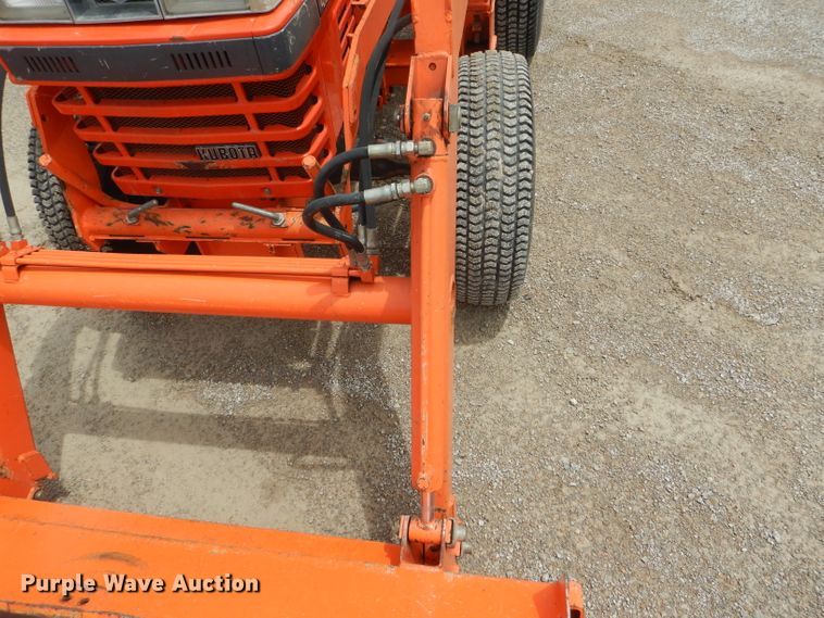 image for item HM9649 Kubota L2550D  MFWD tractor