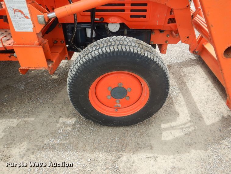 image for item HM9649 Kubota L2550D  MFWD tractor