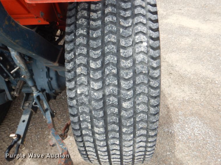 image for item HM9649 Kubota L2550D  MFWD tractor