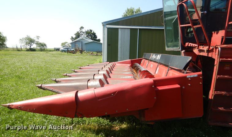 image for item HM9671 Case 1083-C06000BN corn head