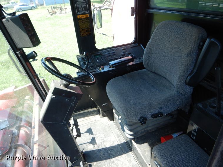 image for item HM9672 1991 Case IH 1680 Axial-Flow combine