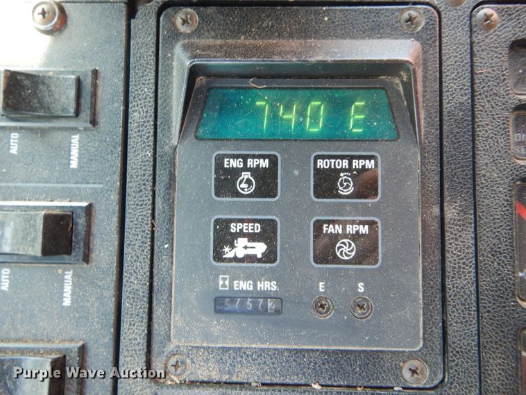 image for item HM9672 1991 Case IH 1680 Axial-Flow combine