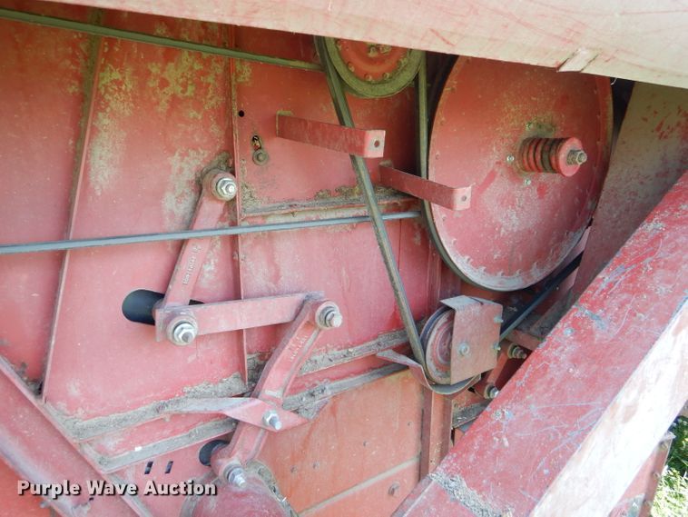 image for item HM9672 1991 Case IH 1680 Axial-Flow combine