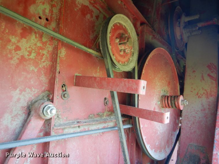 image for item HM9672 1991 Case IH 1680 Axial-Flow combine