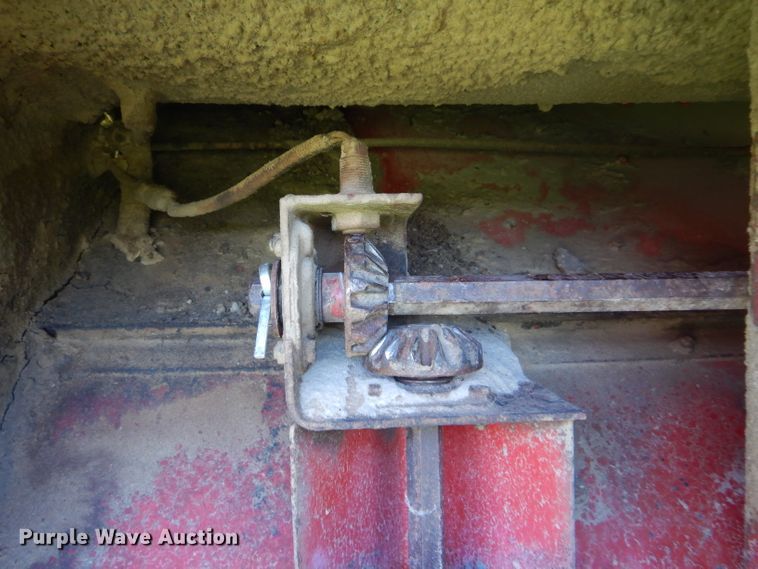 image for item HM9672 1991 Case IH 1680 Axial-Flow combine