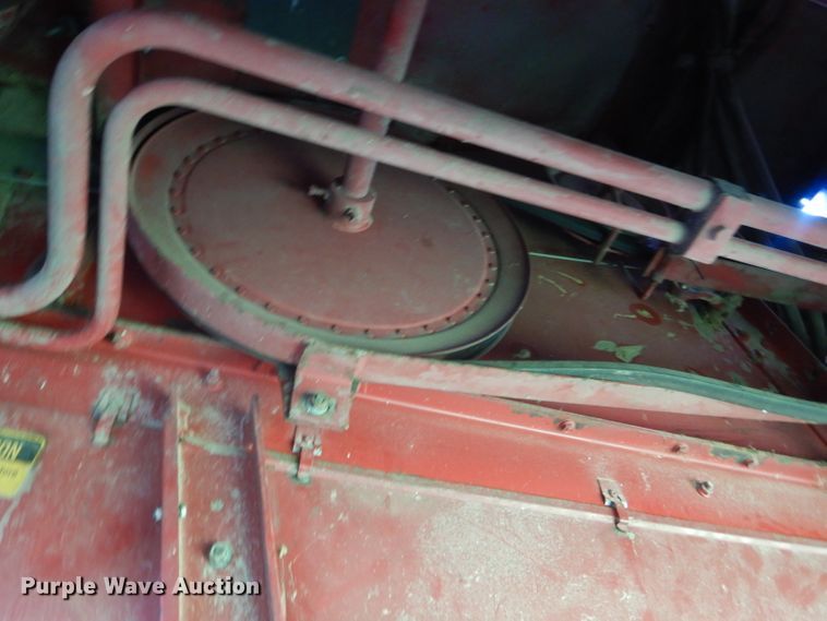 image for item HM9672 1991 Case IH 1680 Axial-Flow combine