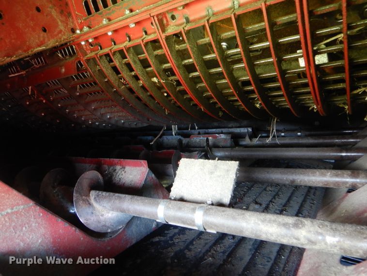 image for item HM9672 1991 Case IH 1680 Axial-Flow combine