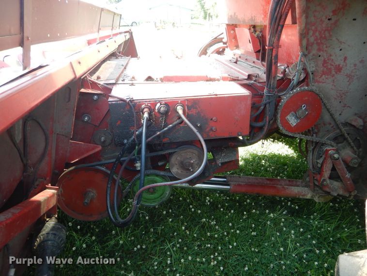 image for item HM9672 1991 Case IH 1680 Axial-Flow combine
