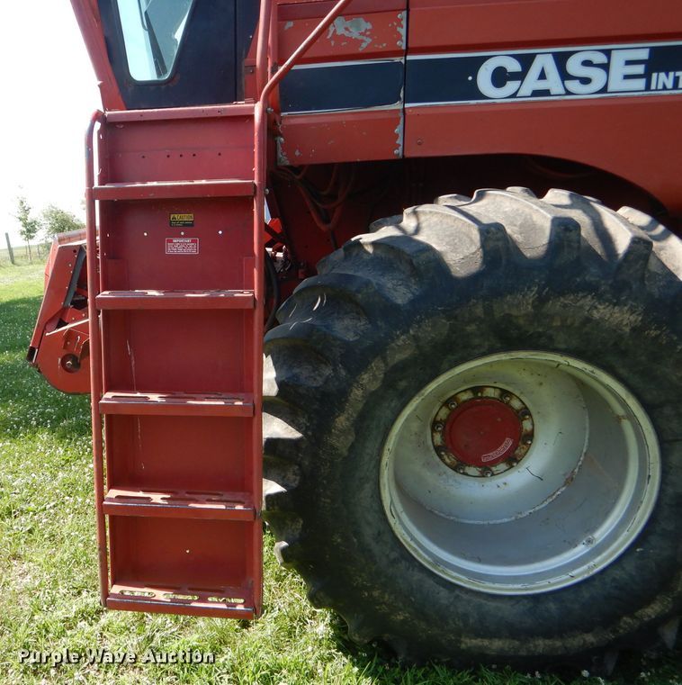 image for item HM9673 1987 Case IH 1680 Axial-Flow RWA combine