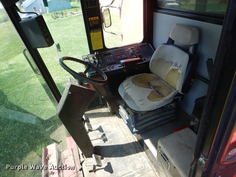 image for item HM9673 1987 Case IH 1680 Axial-Flow RWA combine