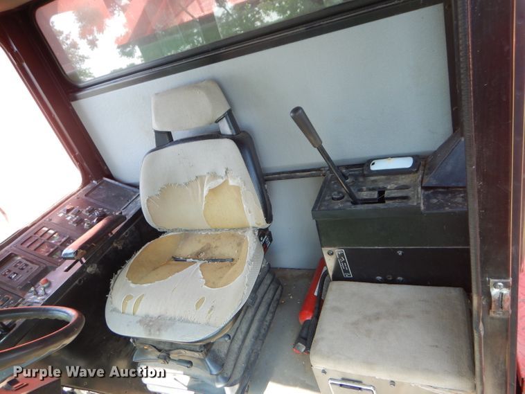 image for item HM9673 1987 Case IH 1680 Axial-Flow RWA combine