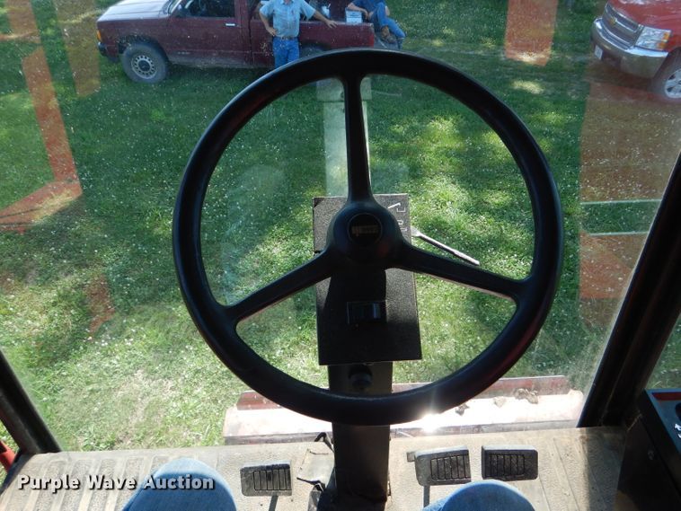 image for item HM9673 1987 Case IH 1680 Axial-Flow RWA combine