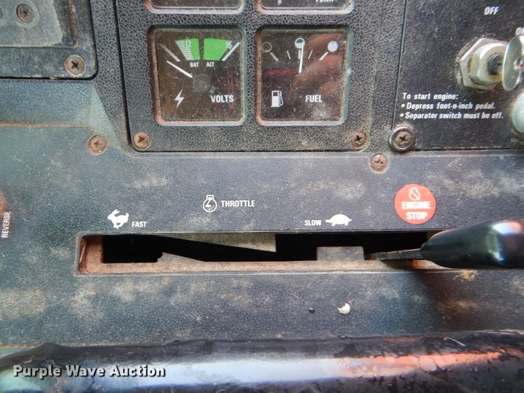 image for item HM9673 1987 Case IH 1680 Axial-Flow RWA combine