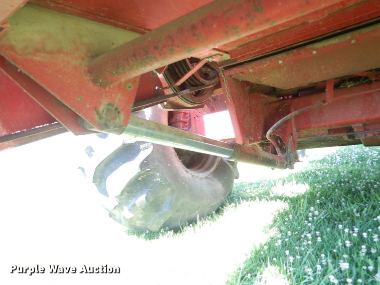 image for item HM9673 1987 Case IH 1680 Axial-Flow RWA combine