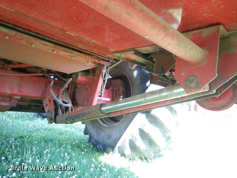 image for item HM9673 1987 Case IH 1680 Axial-Flow RWA combine