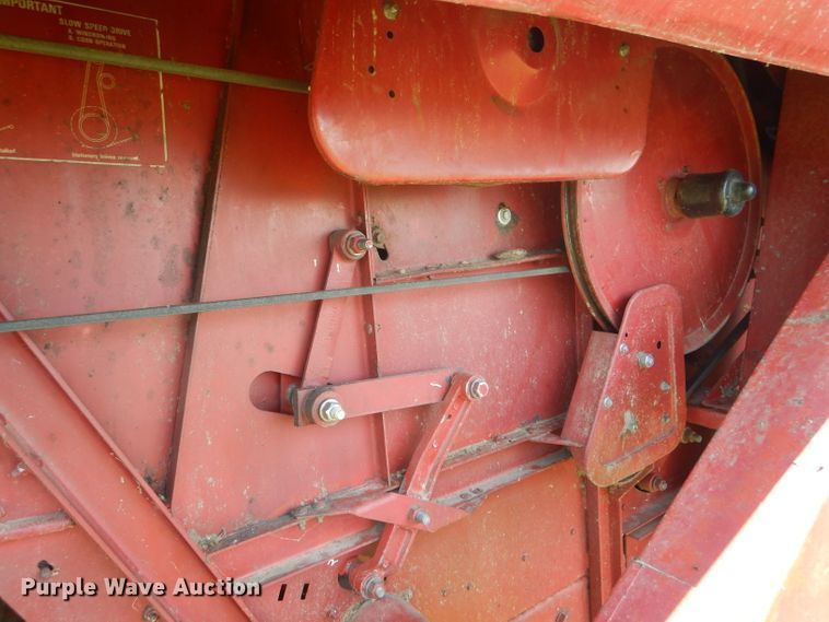 image for item HM9673 1987 Case IH 1680 Axial-Flow RWA combine