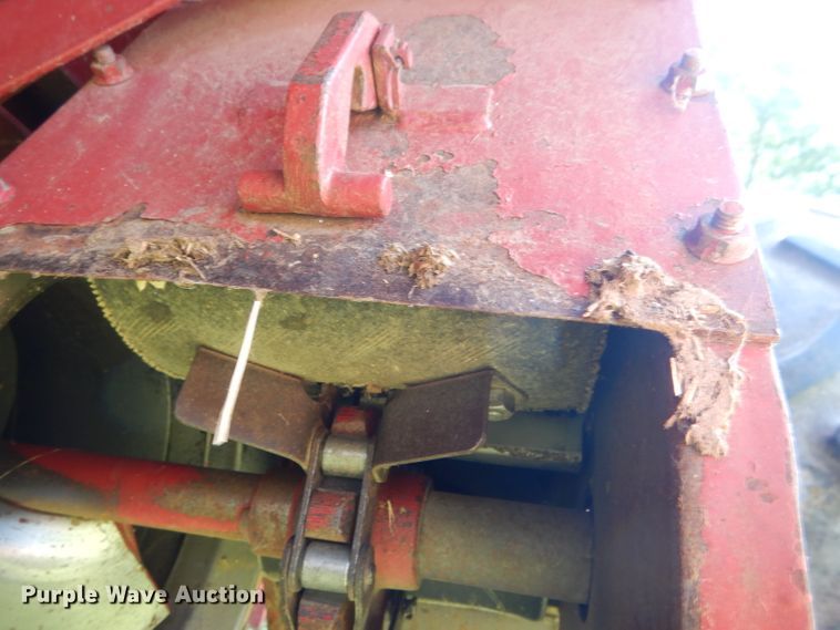 image for item HM9673 1987 Case IH 1680 Axial-Flow RWA combine