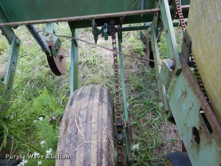 image for item HM9677 John Deere 7000 planter