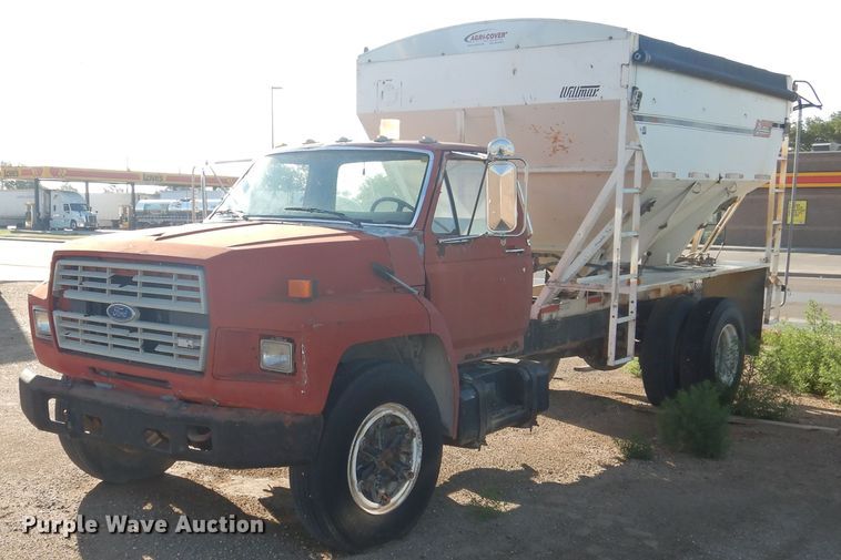 image for item HO9015 1990 Ford F70  fertilizer delivery truck