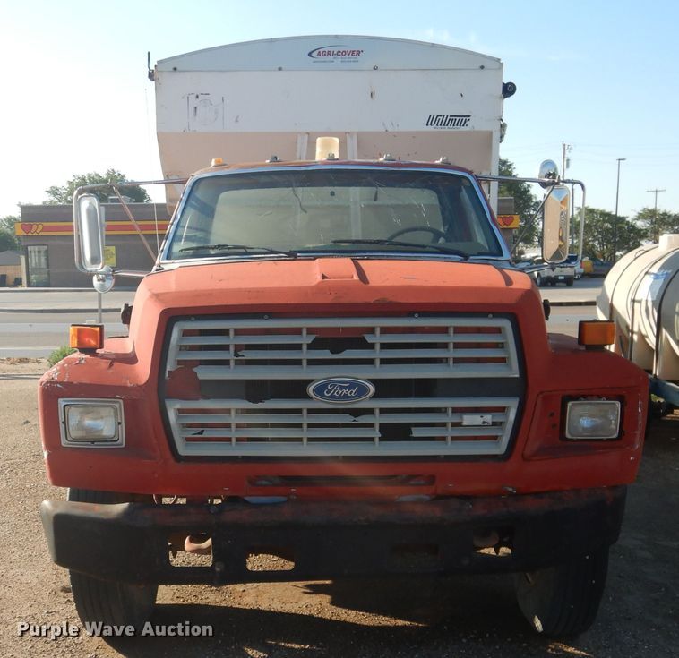 image for item HO9015 1990 Ford F70  fertilizer delivery truck