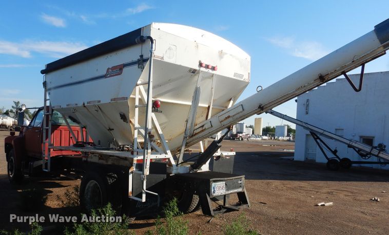 image for item HO9015 1990 Ford F70  fertilizer delivery truck