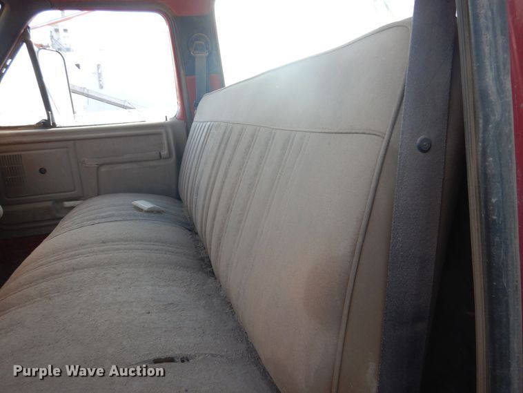 image for item HO9015 1990 Ford F70  fertilizer delivery truck