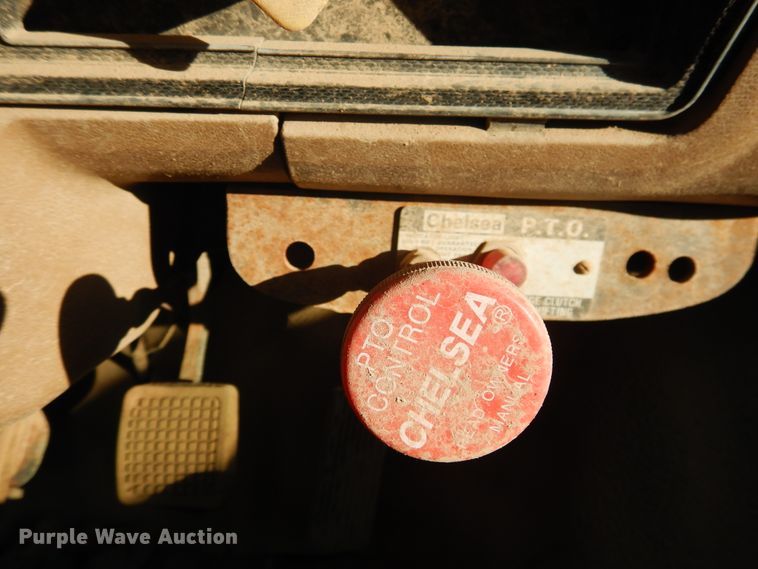 image for item HO9015 1990 Ford F70  fertilizer delivery truck