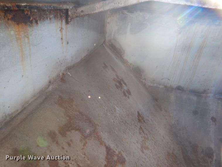 image for item HO9015 1990 Ford F70  fertilizer delivery truck