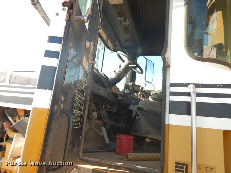 image for item HO9016 Ag-Chem TerraGator 1803 applicator