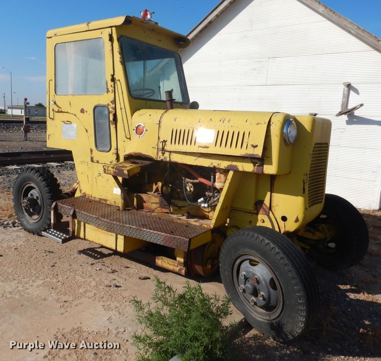 image for item HO9017 Whiting 5TM rail car mover