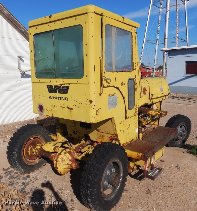 image for item HO9017 Whiting 5TM rail car mover