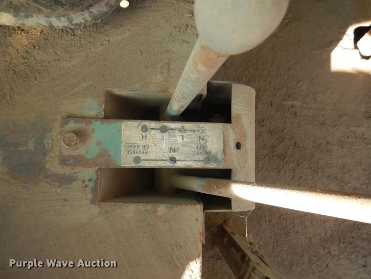 image for item HO9017 Whiting 5TM rail car mover