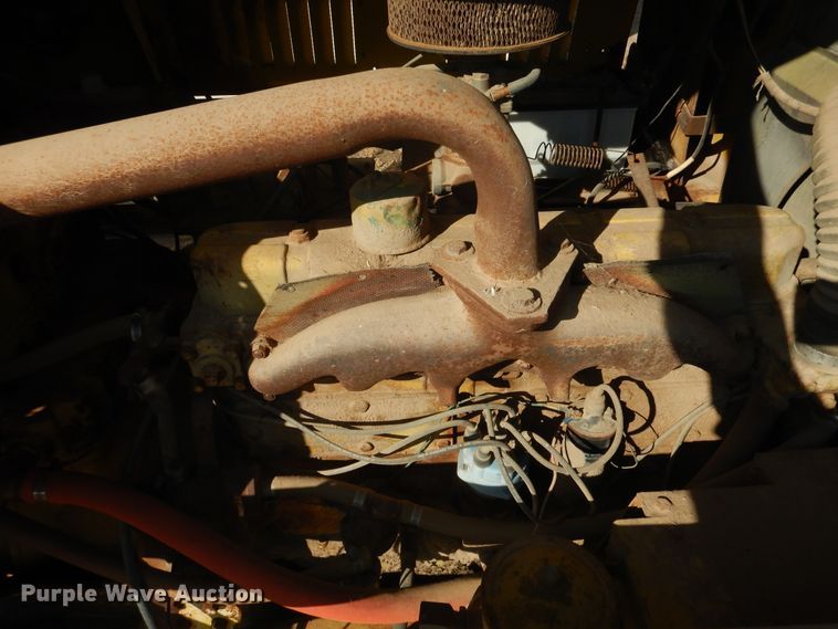 image for item HO9017 Whiting 5TM rail car mover