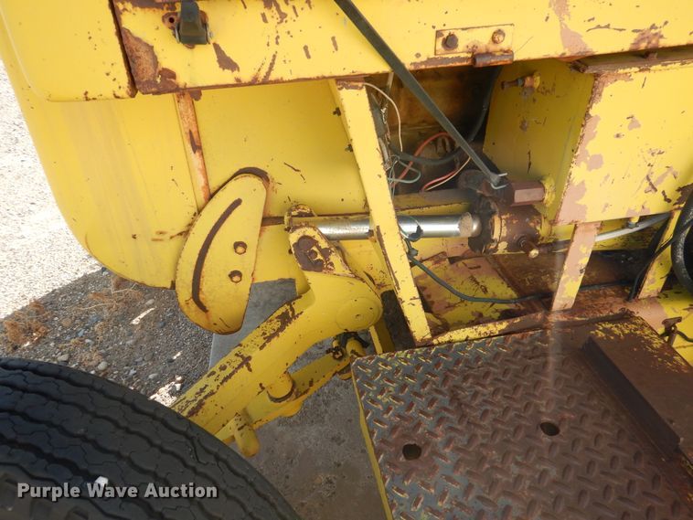 image for item HO9017 Whiting 5TM rail car mover