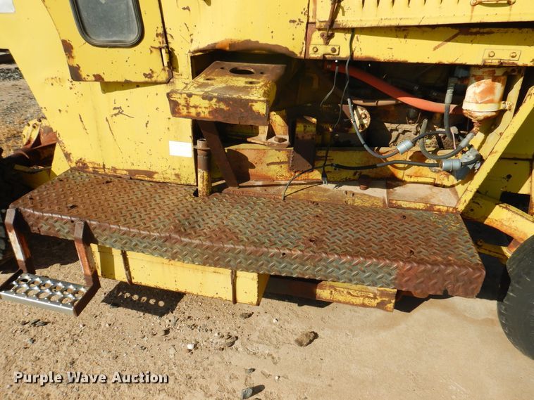 image for item HO9017 Whiting 5TM rail car mover