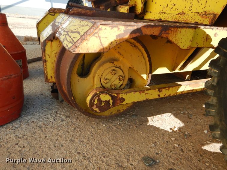 image for item HO9017 Whiting 5TM rail car mover