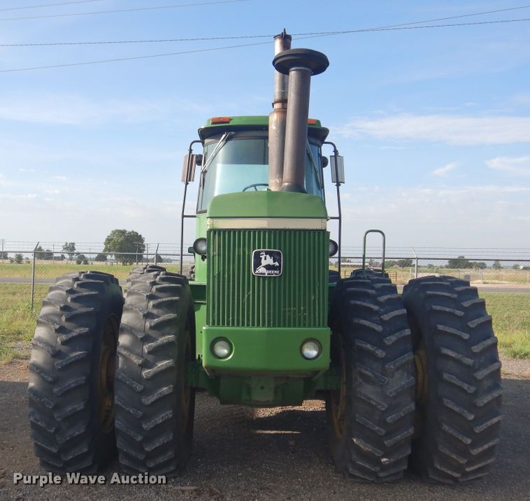 image for item HO9763 1980 John Deere 8640  4WD tractor