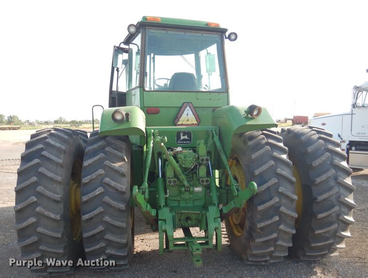 image for item HO9763 1980 John Deere 8640  4WD tractor