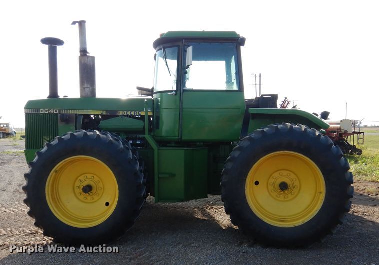 image for item HO9763 1980 John Deere 8640  4WD tractor