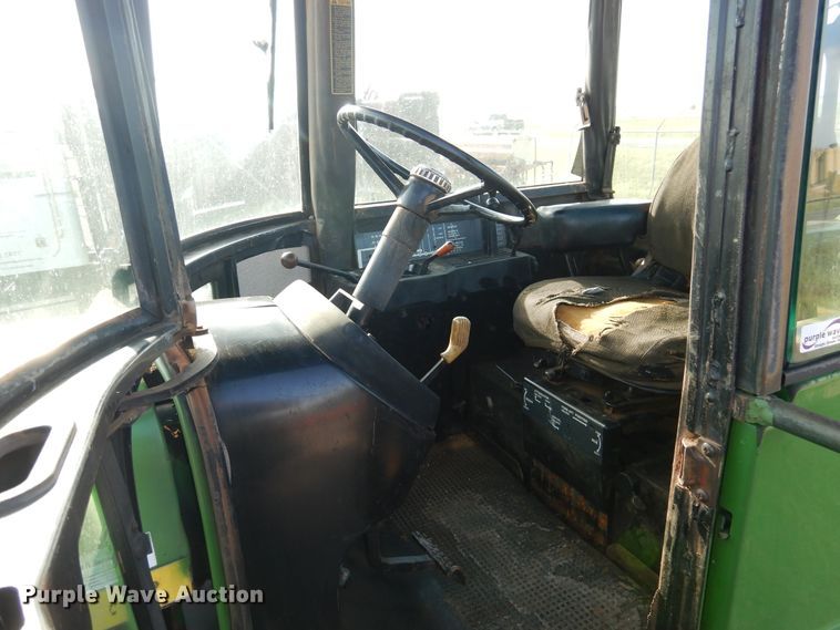 image for item HO9763 1980 John Deere 8640  4WD tractor