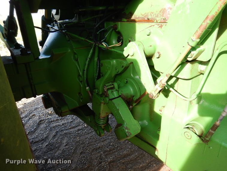 image for item HO9763 1980 John Deere 8640  4WD tractor