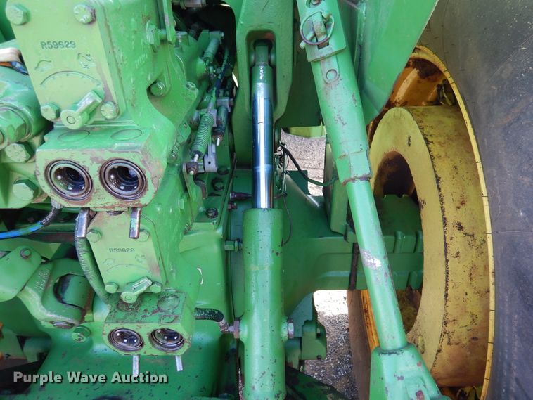 image for item HO9763 1980 John Deere 8640  4WD tractor