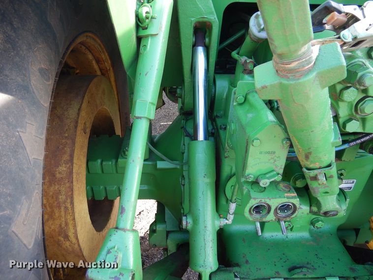 image for item HO9763 1980 John Deere 8640  4WD tractor