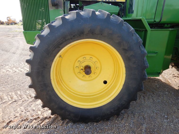 image for item HO9763 1980 John Deere 8640  4WD tractor