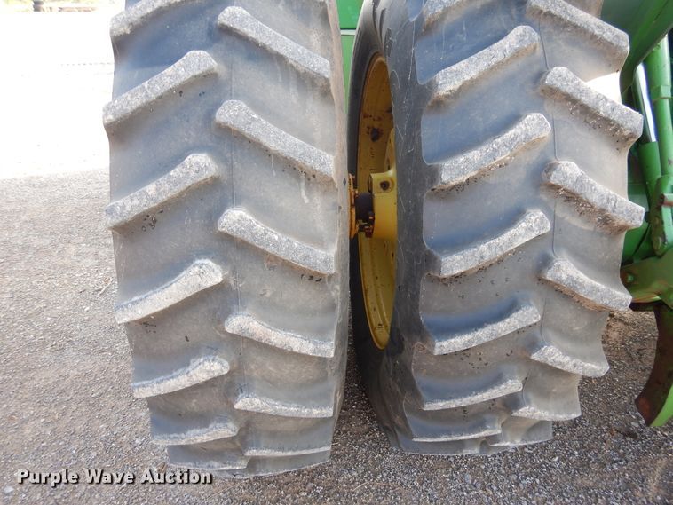 image for item HO9763 1980 John Deere 8640  4WD tractor