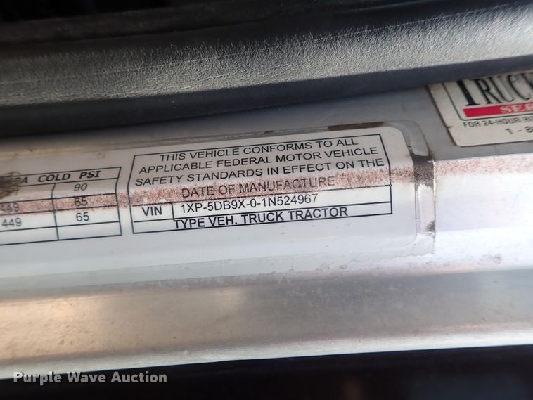 image for item DG2344 2001 Peterbilt 379  semi truck