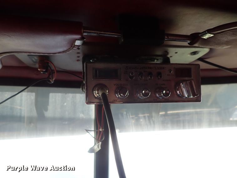 image for item DG2344 2001 Peterbilt 379  semi truck