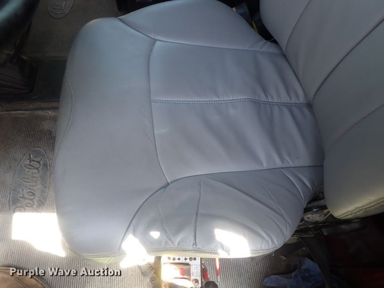 image for item DG2344 2001 Peterbilt 379  semi truck